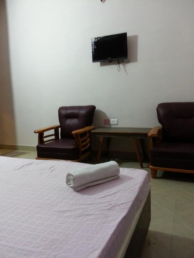 Hotel Sanchita Palace Forbesganj Eksteriør billede